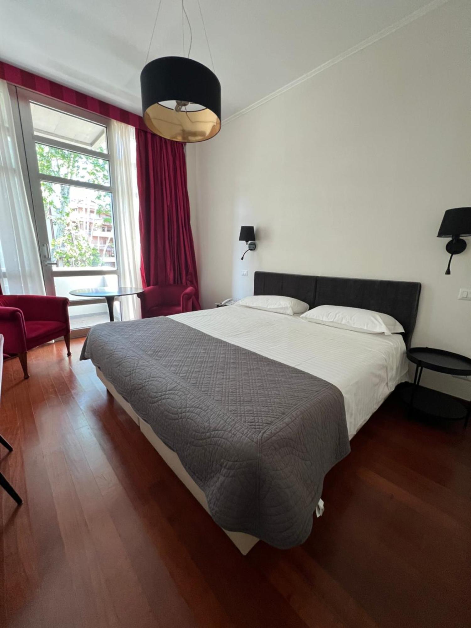 Hotel Fenix Roma Exterior foto